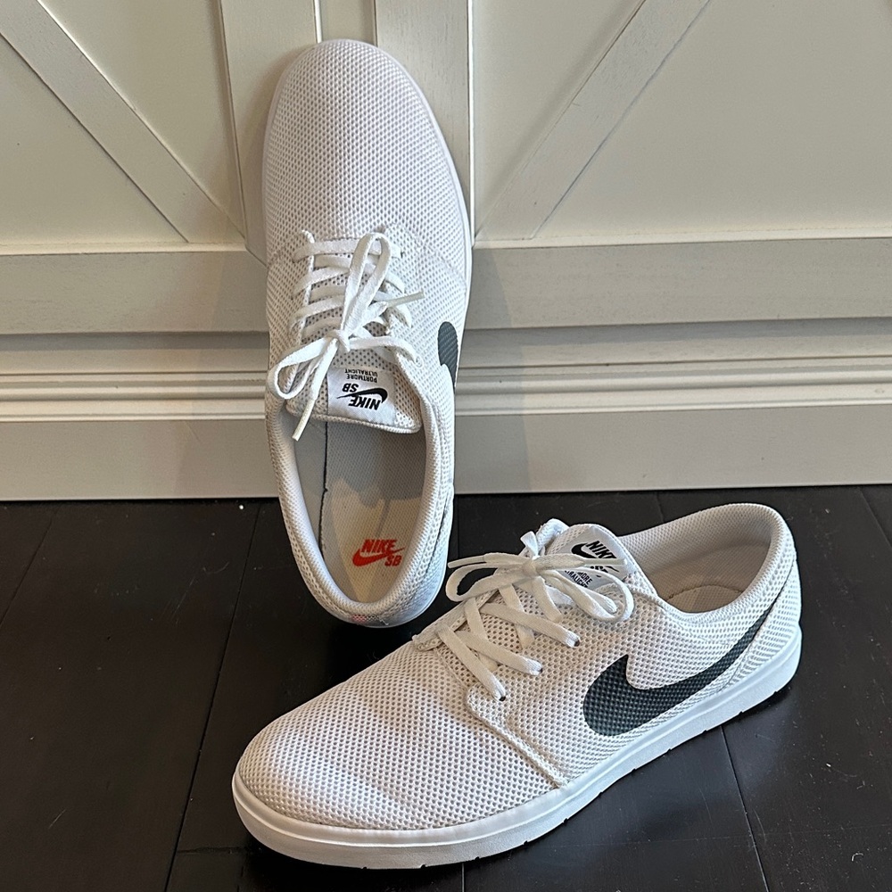 Nike SB Portmore II Ultralight White and Black Mesh Sneakers
